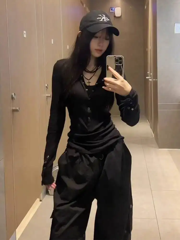 Damska warstwa bazowa 2025 Jesień Nowa elegancka koszulka damska z dekoltem w serek, długi rękaw, dopasowany krój, styl seksowny, wyszczuplająca bluzka bazowa