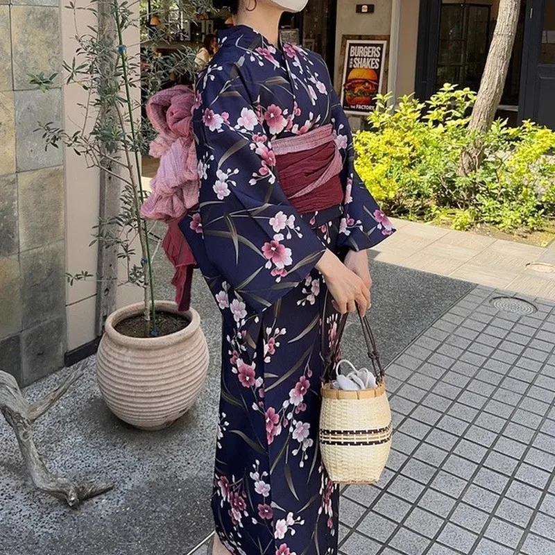 Japanese traditional kimono women's yukata wabi-sabi two-part split yukata quick-drying wrinkle-resistant robe easy to wear