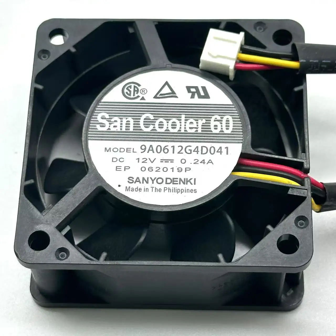 

Sanyo Denki 9A0612G4D041 DC 12V 0.24A 60x60x25mm 3-wire Server Cooling Fan