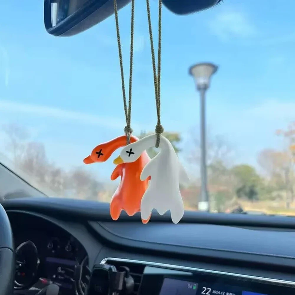 Interesting color-changing roast duck funny car UV temperature-sensing color-changing pendants creative jewelry interior pendant