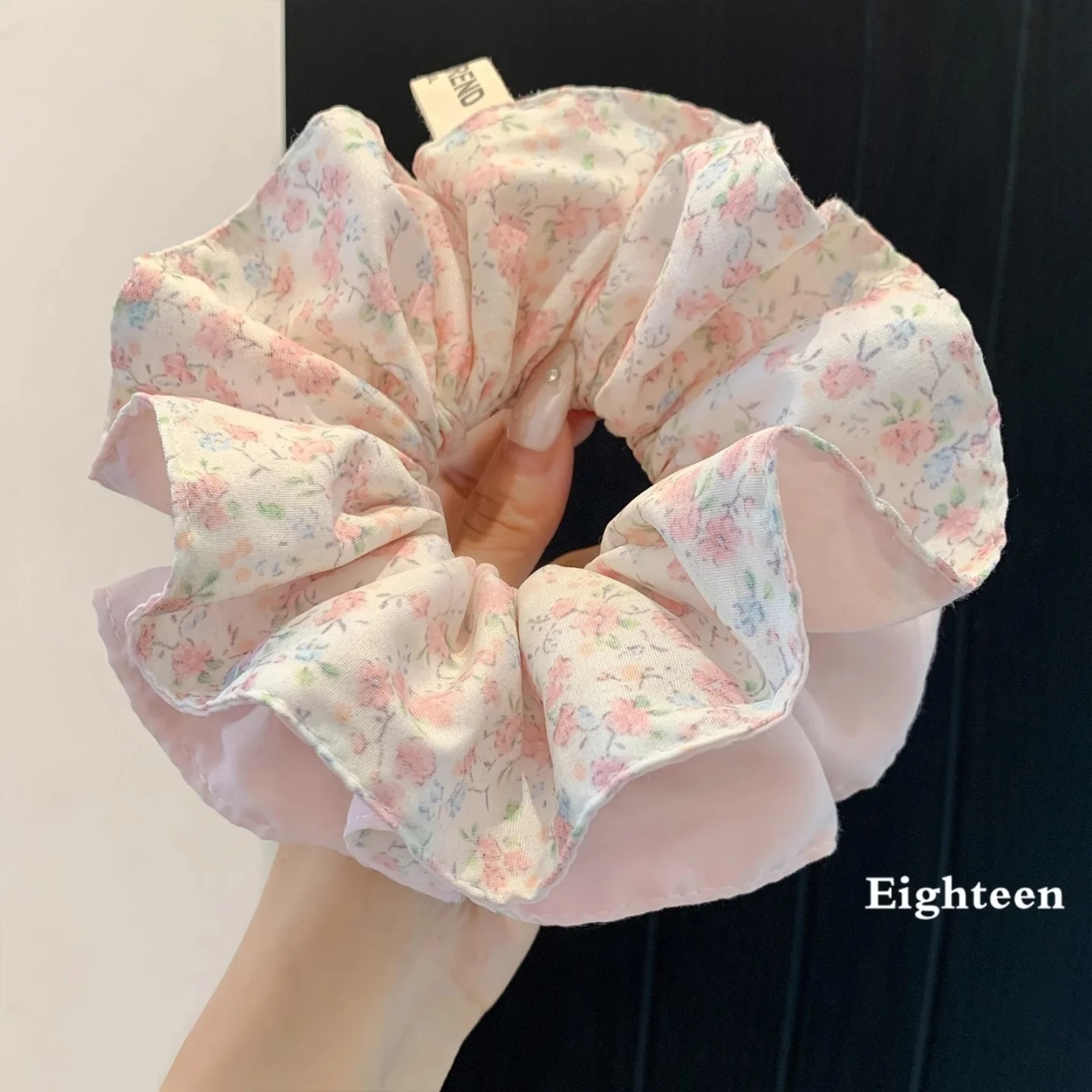 1PCCute Pink Floral Ruffled Scrunchies For Women Vintage Ditsy Floral Print Double Layer Hair Ties Soft Cotton Elastic Hair Band