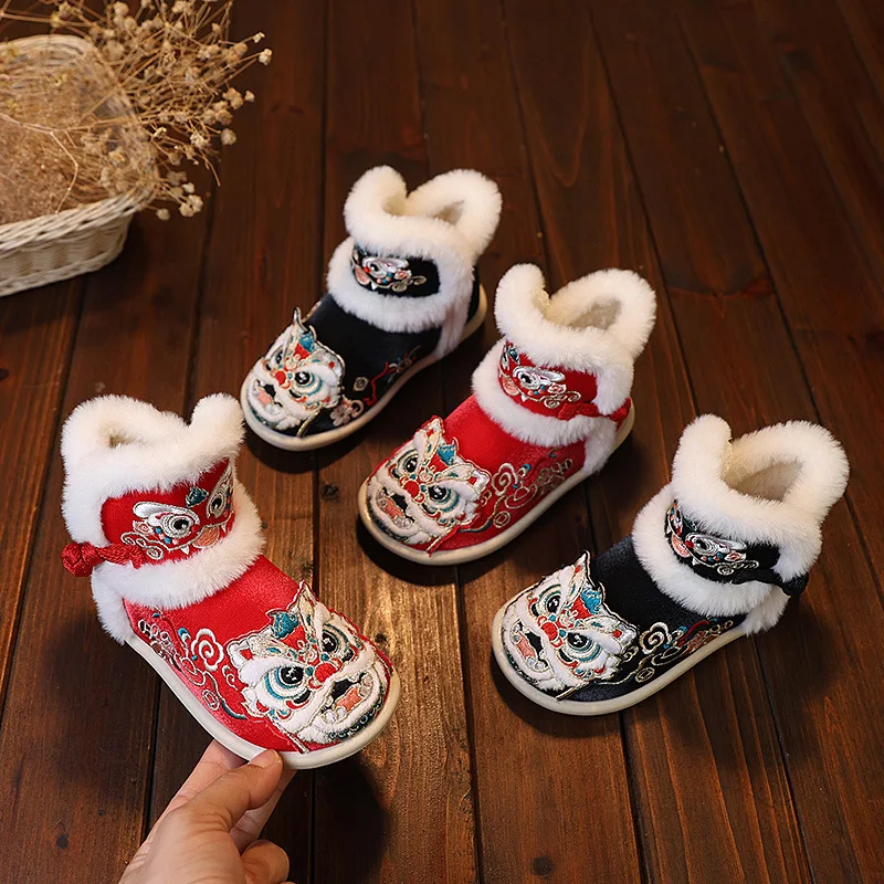 Winter Girls Embroidered Boots Warm Furry Children Performance Hanfu Boots New Chinese Style Costume Kids Princess Plush Boots