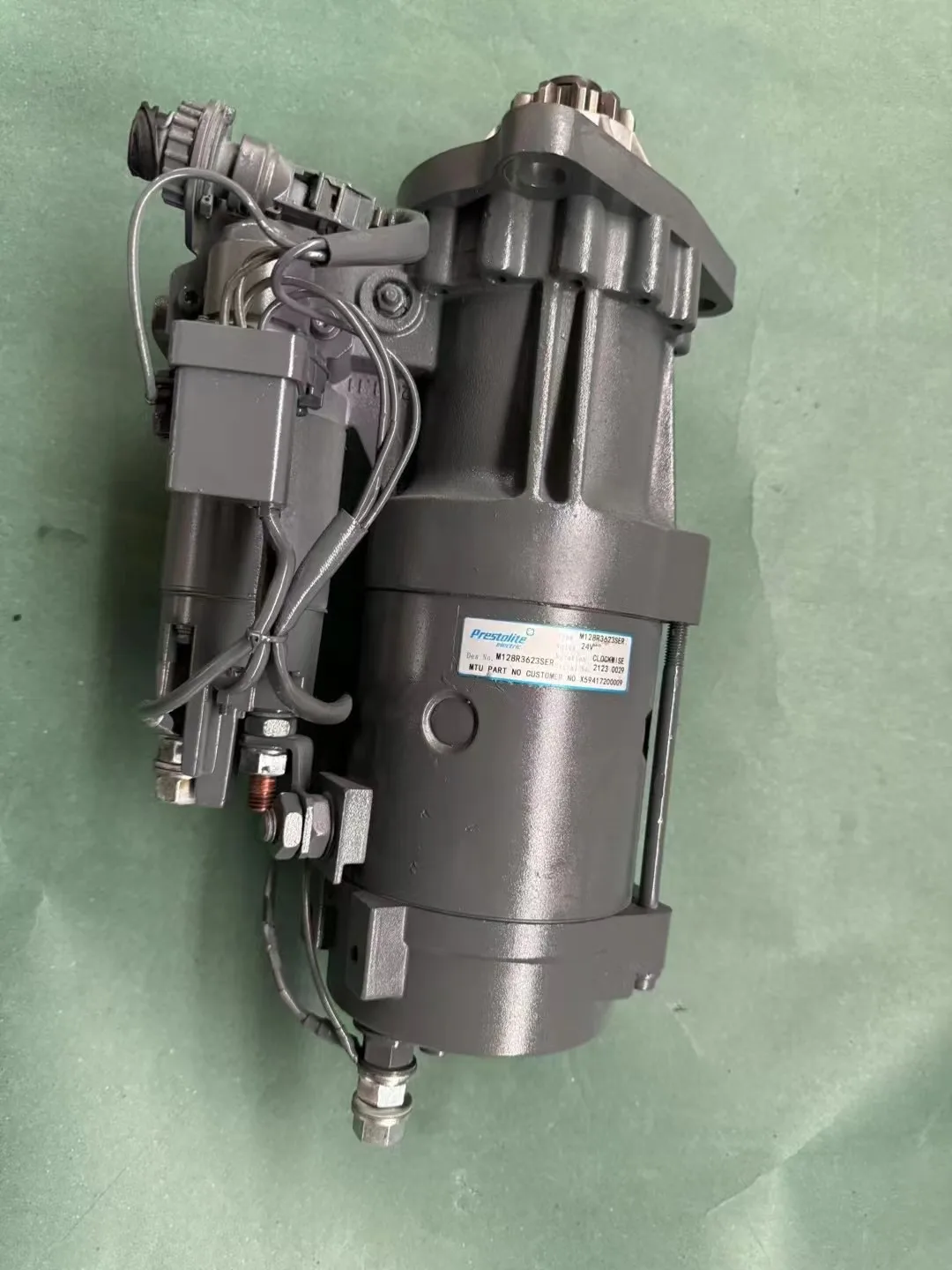 محرك بحري MTU محرك بداية M128R3823SER محرك بداية X52417200011 كاتب