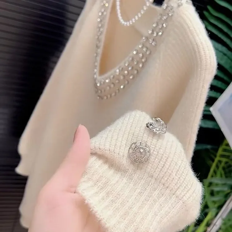 Light Luxury Style Heavy Embellished Diamond V-Neck Knitted Sweater Long Sleeve Women Early Autumn 2025 New Fashionable Elegant