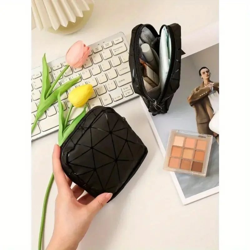 Women Cosmetic Bag Coin Purse Makeup Bag Tampon Storage Bag Sanitary Napkin Bag Student Sanitary Pads College Dorm Essentials