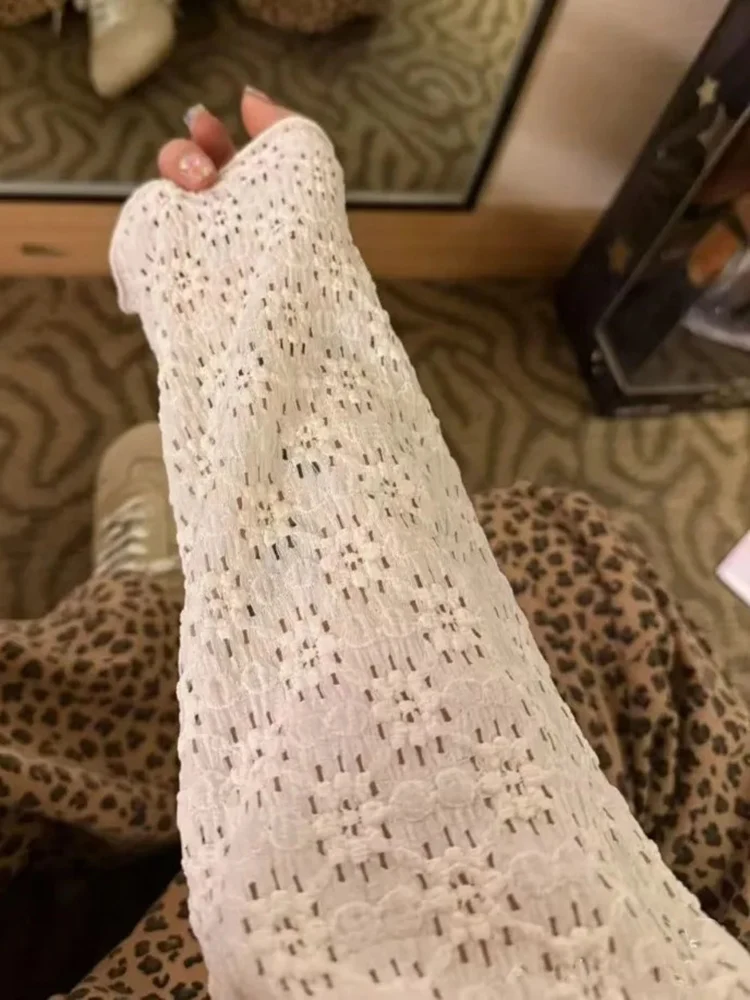 เสื้อเชิ้ตลายดอกแบบเรียบง่าย แขนยาว ปกเสื้อแบบปกเชิ้ต ติดกระดุมแถวเดียว สไตล์ Y2K เสื้อเกาหลีหวานๆ อเนกประสงค์ เนื้อผ้าบางเบา