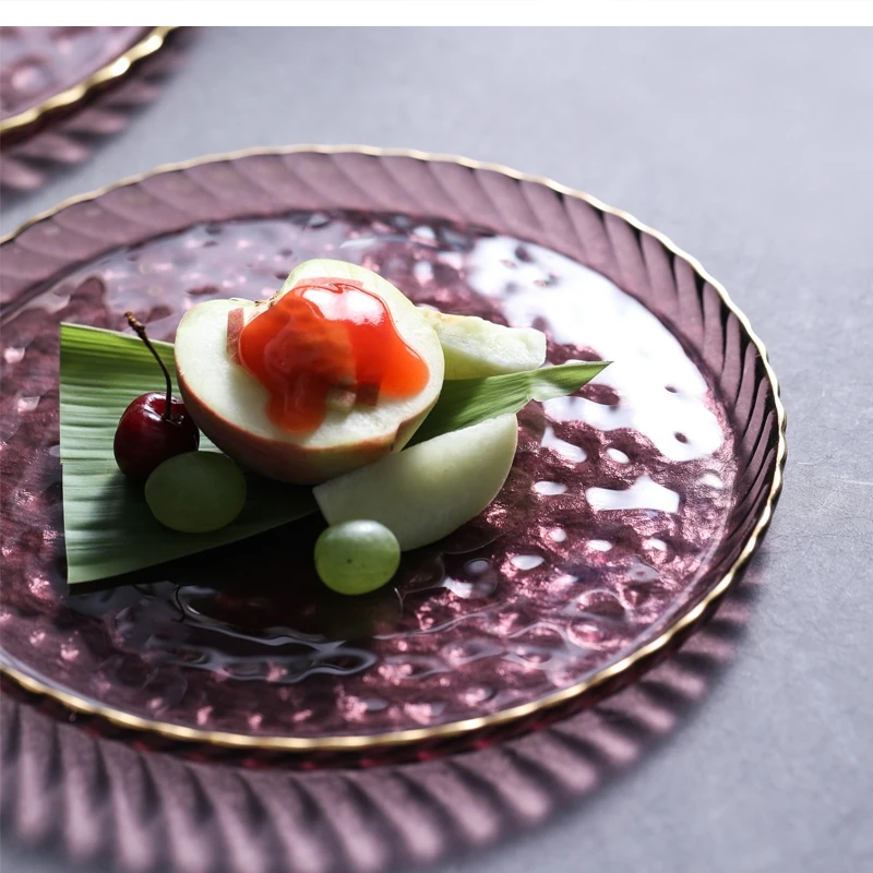 

Стеклянный ресторан, стейк, паста, бытовая посуда, Пномпень, круглая