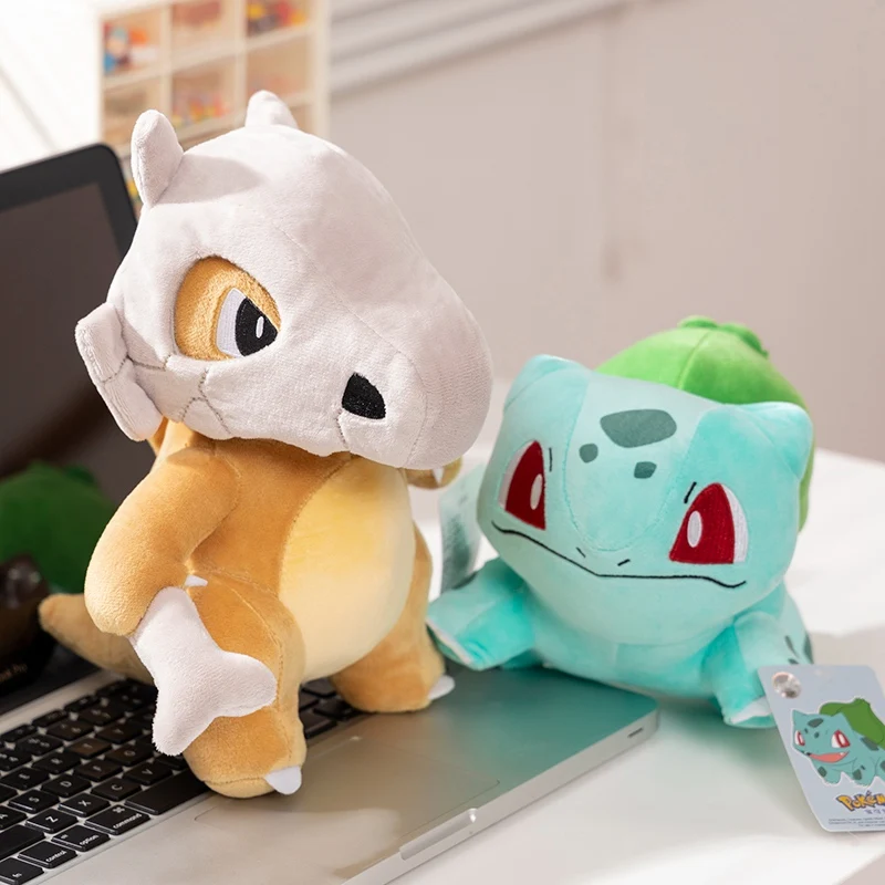 أحدث دمية البوكيمون الأصلية من القطيفة Yamper Litten Emolga دمية محشوة Sylveon Vulpix Gengar Plushies Pikachu عيد الميلاد أنيمي ميو ألعاب هدايا