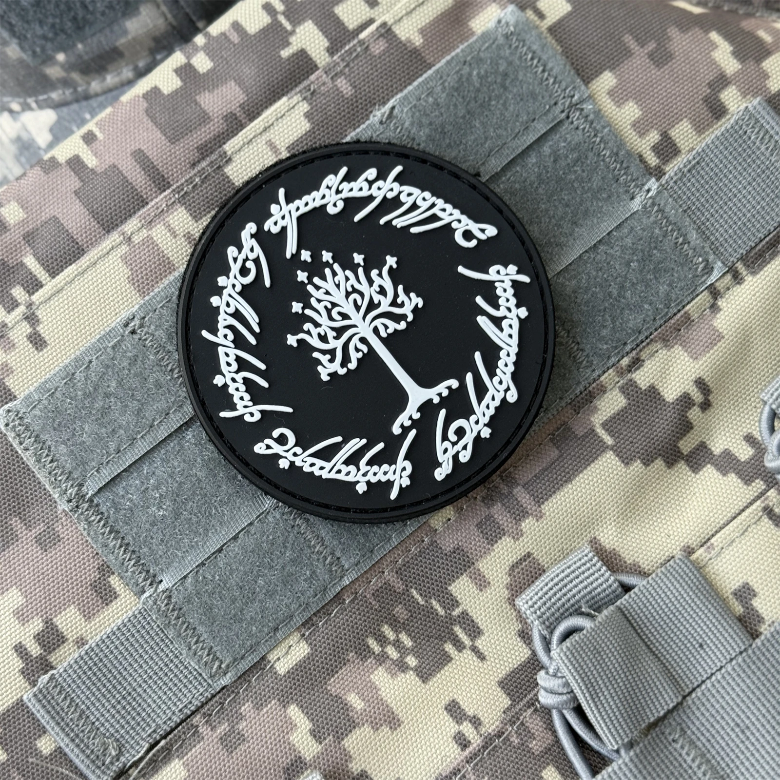 Tree of Gondor Chevron Tactical Morale Badge PVC Patch on Clothes Hook and Loop Military Patches Backpack Sticker Appliques