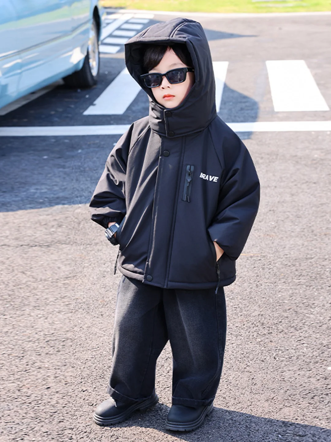 

Утепленная хлопковая куртка с капюшоном для мальчиков, теплая, модная, с длинными рукавами, на молнии, повседневная одежда