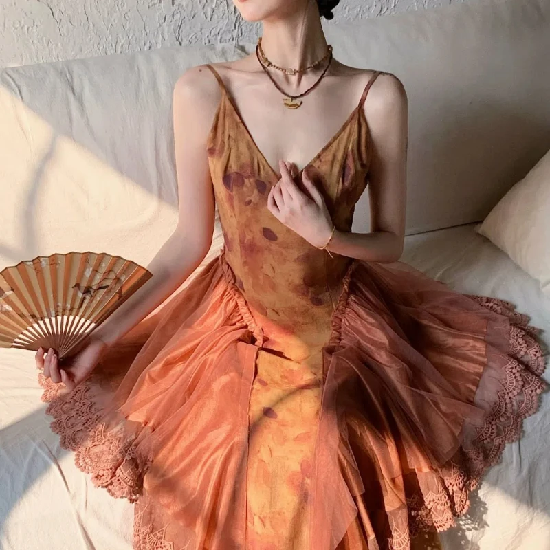 French Sweet and Spicy Style Sling Dress for  Sunset-Inspired Retro Oil Painting Smudge Print with Lace Patchwork and V-Neck