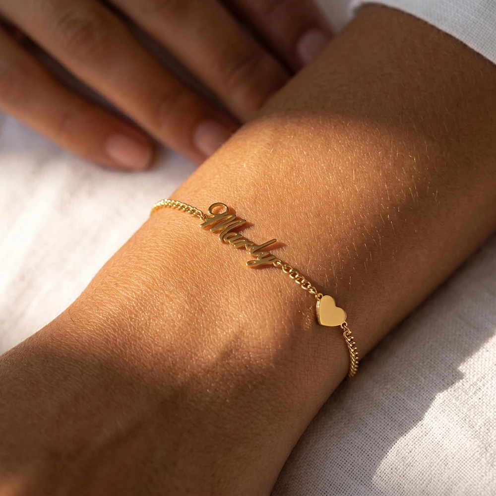 Personalized Name Bracelet with Heart Charm Gold Custom Nameplate Bracelet Dainty Jewelry Gift Bridesmaid Gift Script Name