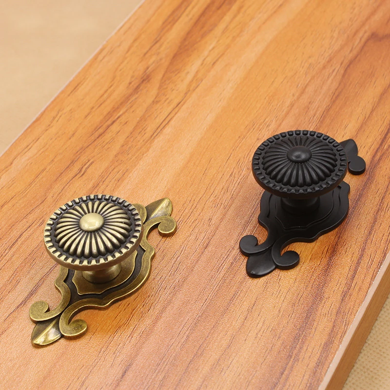 European Antique Electro-Galvanized Alloy Single Hole Cabinet Handle Wardrobe Drawer Cabinet Furniture Door Handle