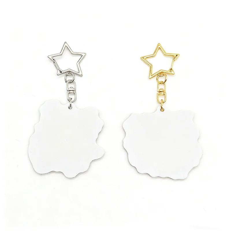 أنيمي كوكي تشغيل المملكة تأثيري مفتاح سلسلة شخصية كرتونية على ظهره قلادة سلسلة مفاتيح مصنوعة من الأكريليك مجوهرات اكسسوارات