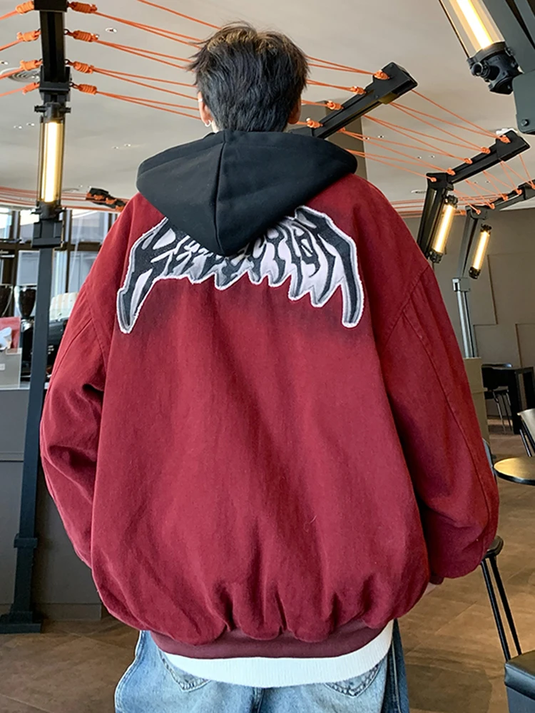 

Зимнее джинсовое пальто Thiened, мужское бейсбольное пальто с хлопковой подкладкой, молодежная модная уличная одежда, свободная посадка с капюшоном, красная джинсовая куртка