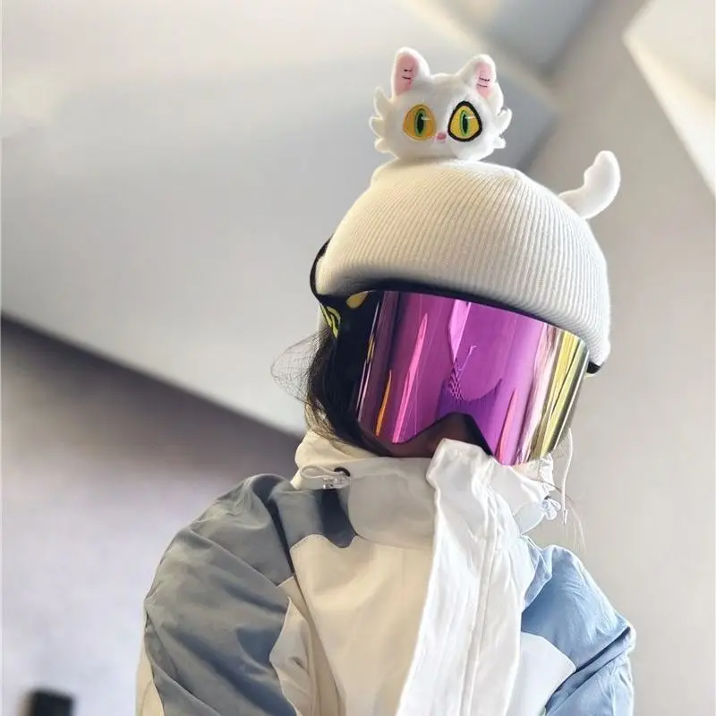 スキーヘルメットカバー 女性用 男性用 スキー装飾 スノーボード 洗える アウトドアスポーツ かわいいニットヘルメットアクセサリー 帽子カバー