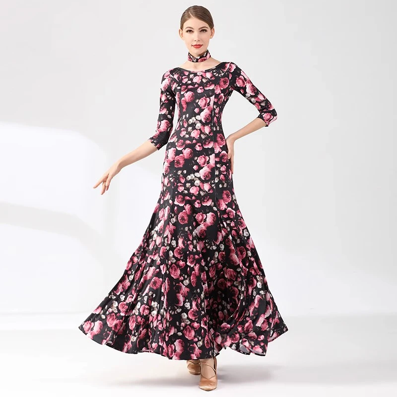 Nuovo abito da ballo standard con stampa floreale a mezze maniche per le donne Abito da ballo flamenco Valzer Costumi di danza spagnola Abito da ballo