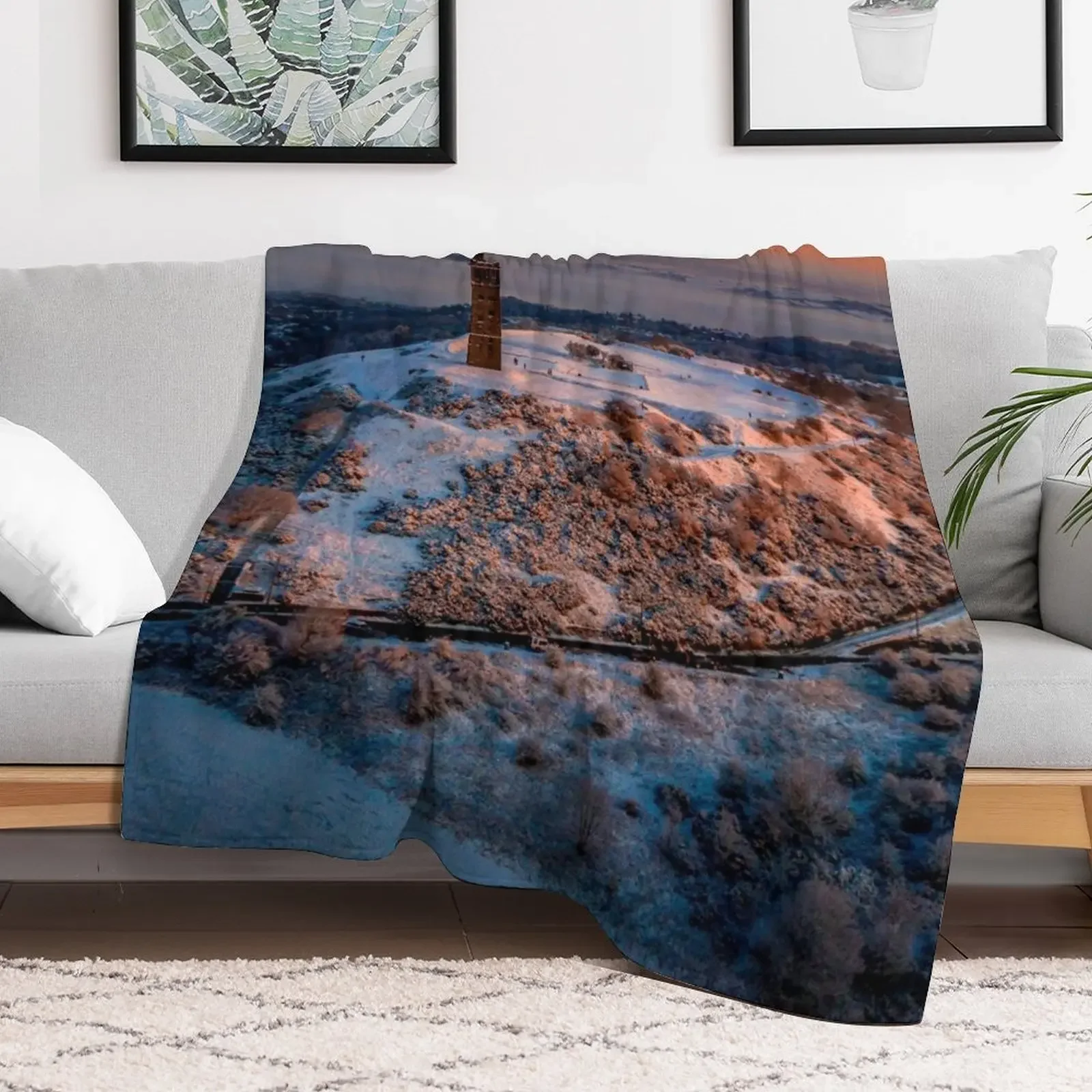 Early morning Light Castle Hill Throw Blanket Travel Size Cozy Blanket for Plane Train