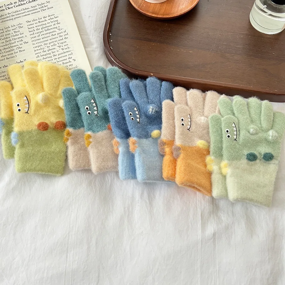 Inverno crianças luvas quentes bonito personagem dos desenhos animados algodão velo luvas antiderrapantes para crianças escola ao ar livre 3-6 anos de idade