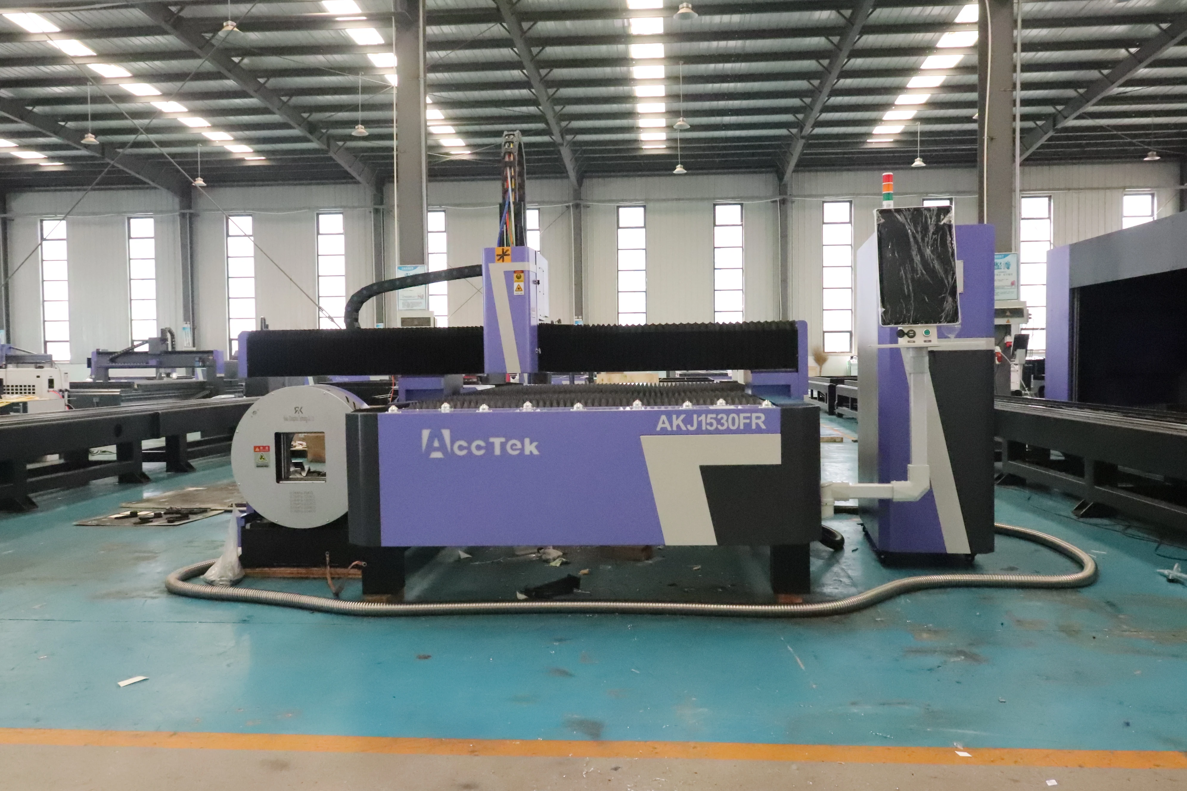 Aluminum Cutter 2000 Watts 3015 Fiber Laser Cutting Machine for Steel Metal Sheet
