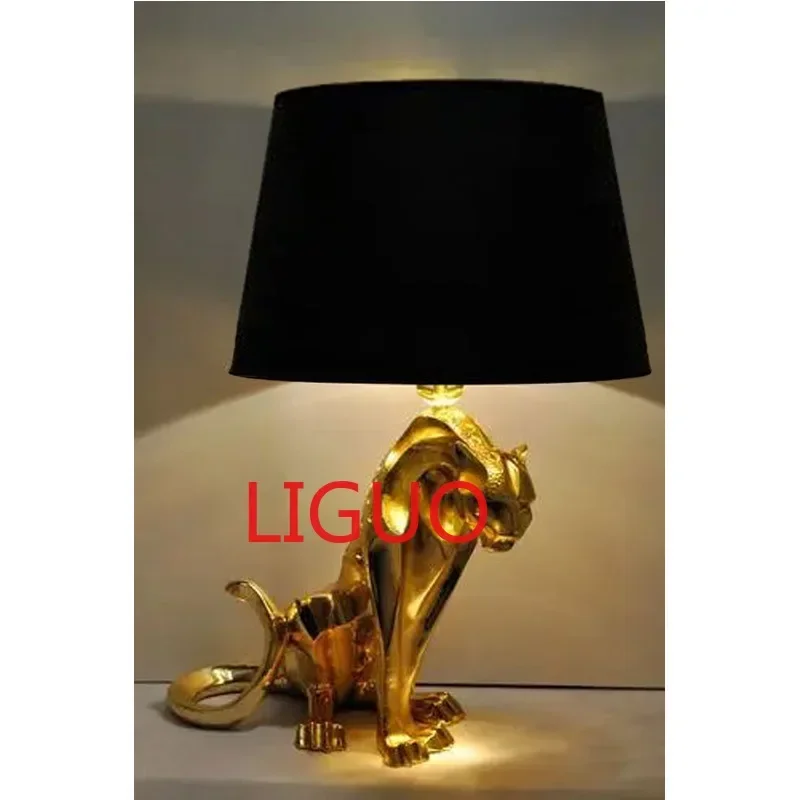 

Nordic Resin Gold Leopard Table Lamp for Modern Living Room Art Deco Study Hotel Decoration Bedroom Bedside Lamp Light Fixtures