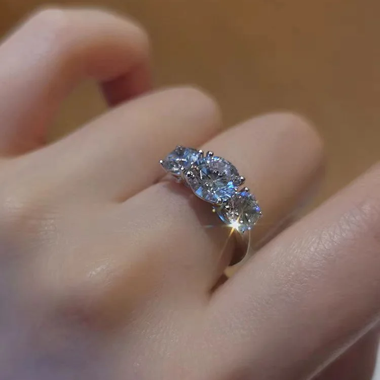 4 Carat Moissanite PT950 Platinum Three-Stone Women's Ring Center&Side Stones Echo Luxury Engagement Anniversary Gift