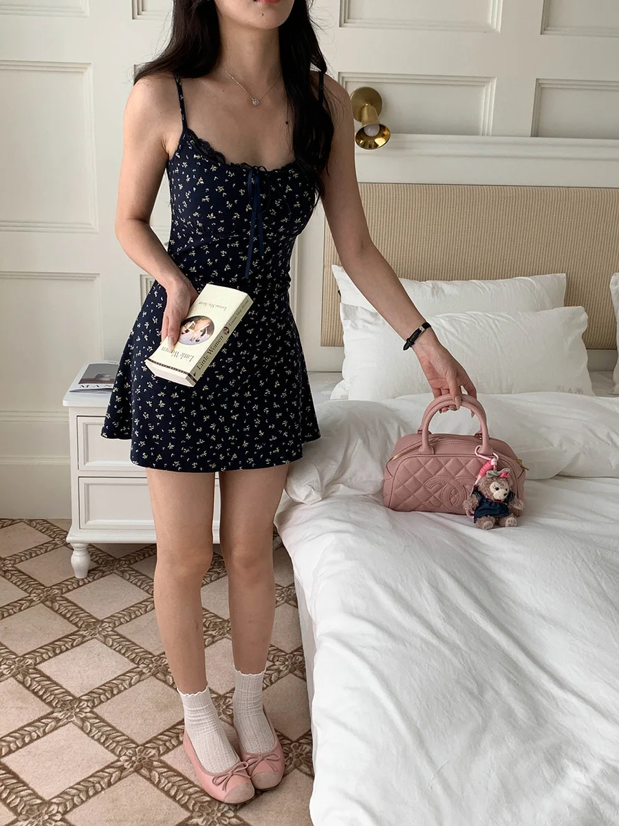 Sinônimonal de verão com almofada no peito, brisa suave, vestido com suspensório floral