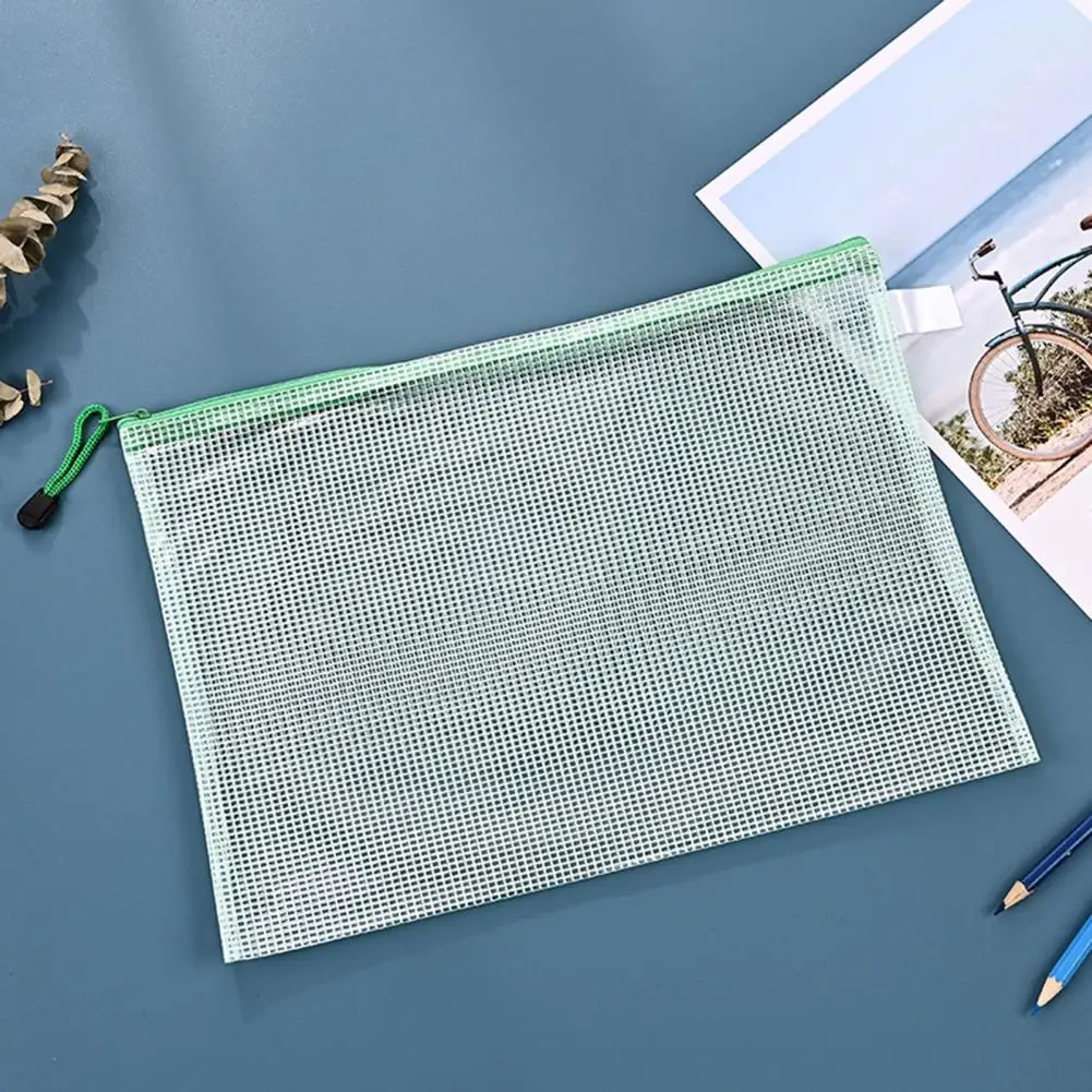 2Pcs Zipper opening and closing, easy to open; equipped with a portable lanyard, easy to carry