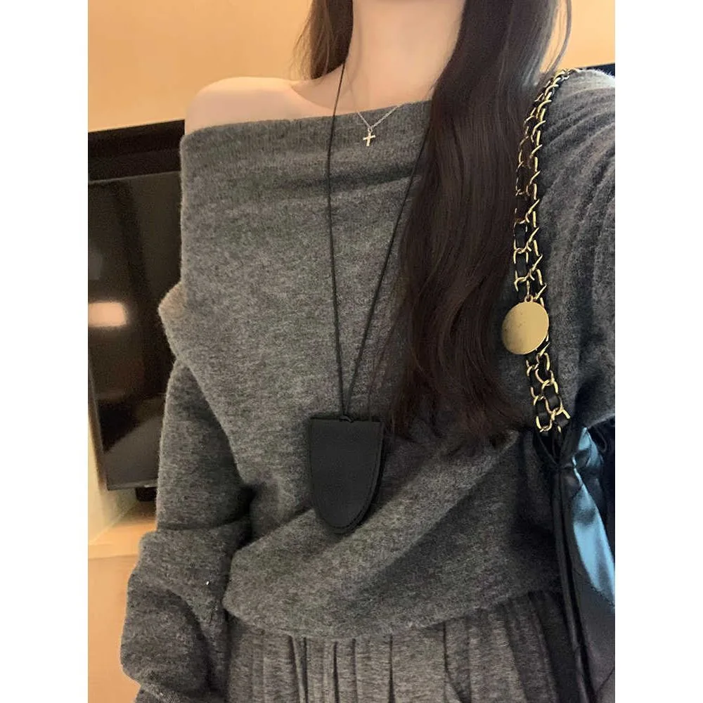 

Pullovers Womens Guess Flowing Gracefully Moving Constructivist Look Speaking Researching Organizing Practicing Delivering Loose