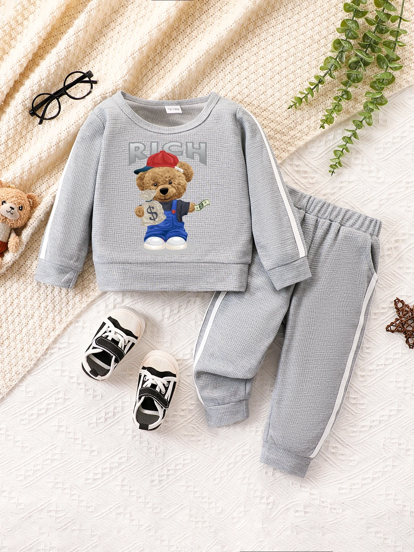 

Children's Cartoon Bear Hat Print Sports Two-Piece Set Cute Casual Side Stripe Decor Soft Comfortable Skin-friendly