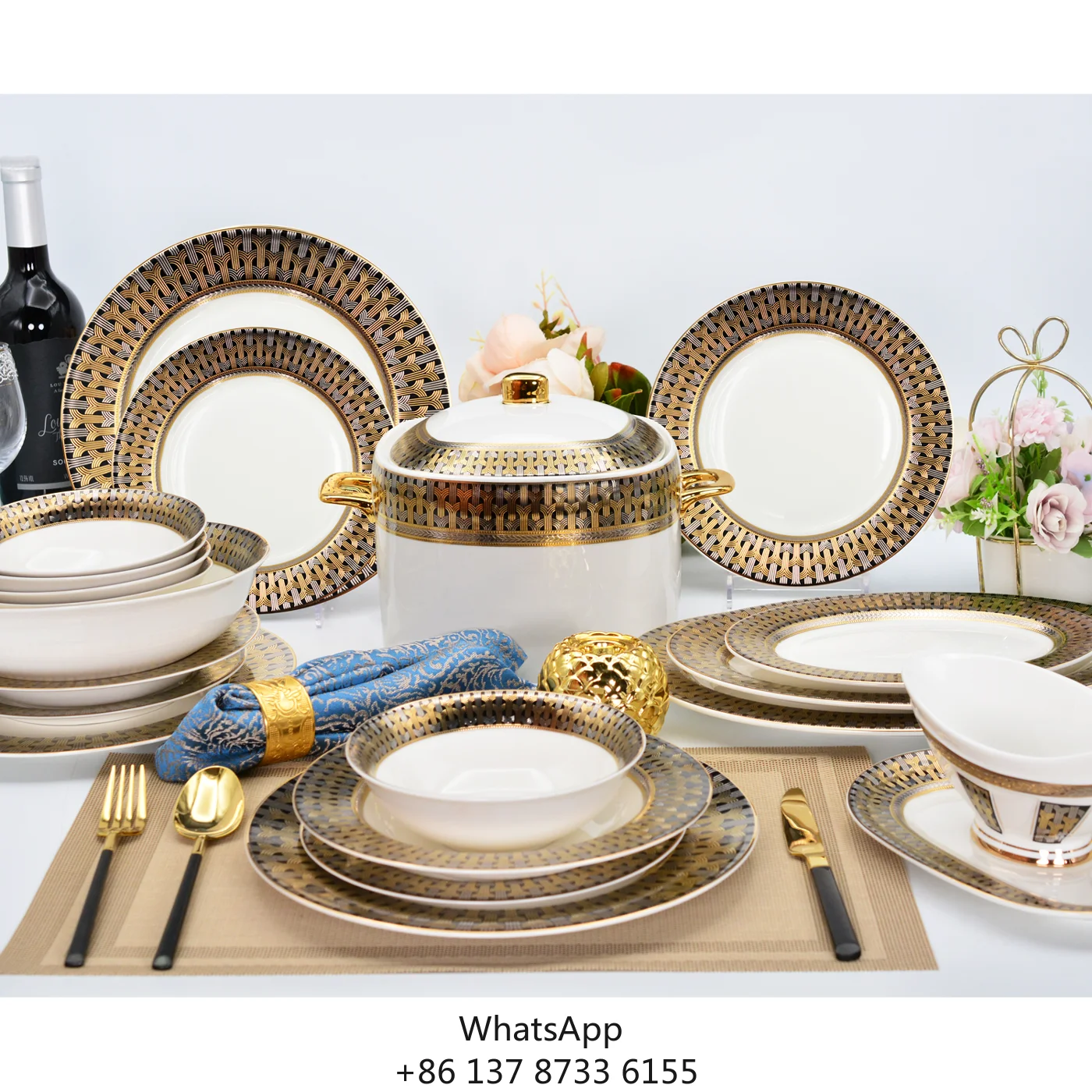 

56pcs Luxurious Royal Style High Quality Gold Decoration Dinnerware Set Houseware For 12 People