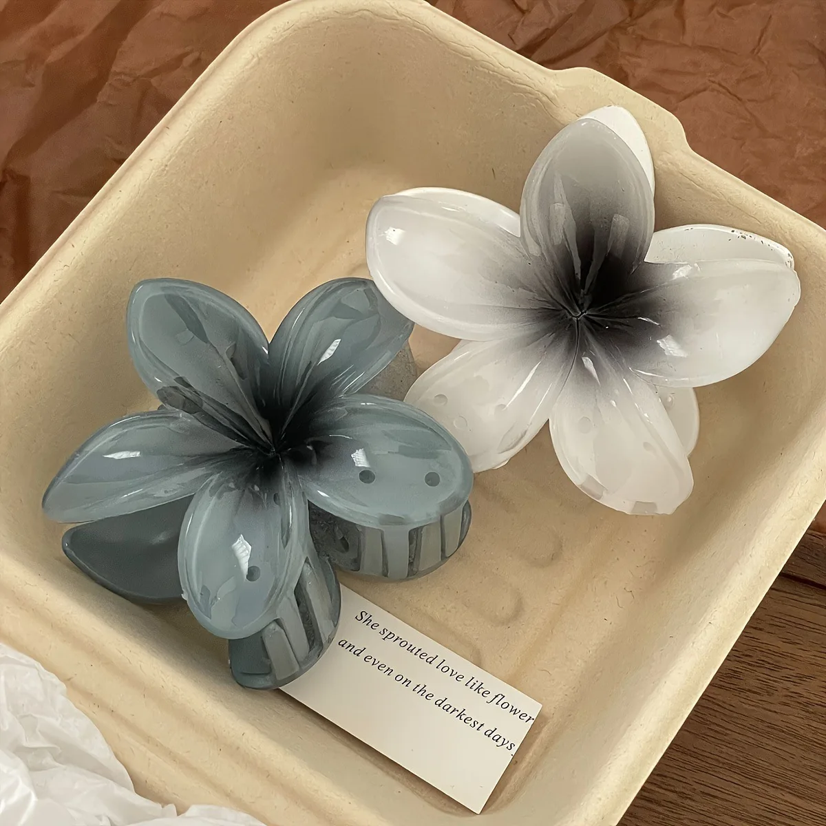 

Elegant Gradient Hair Clips Flower Hair Claws Large Fashion Head wear Hairpin for Women Girls Crab Barrette Hair Accessories