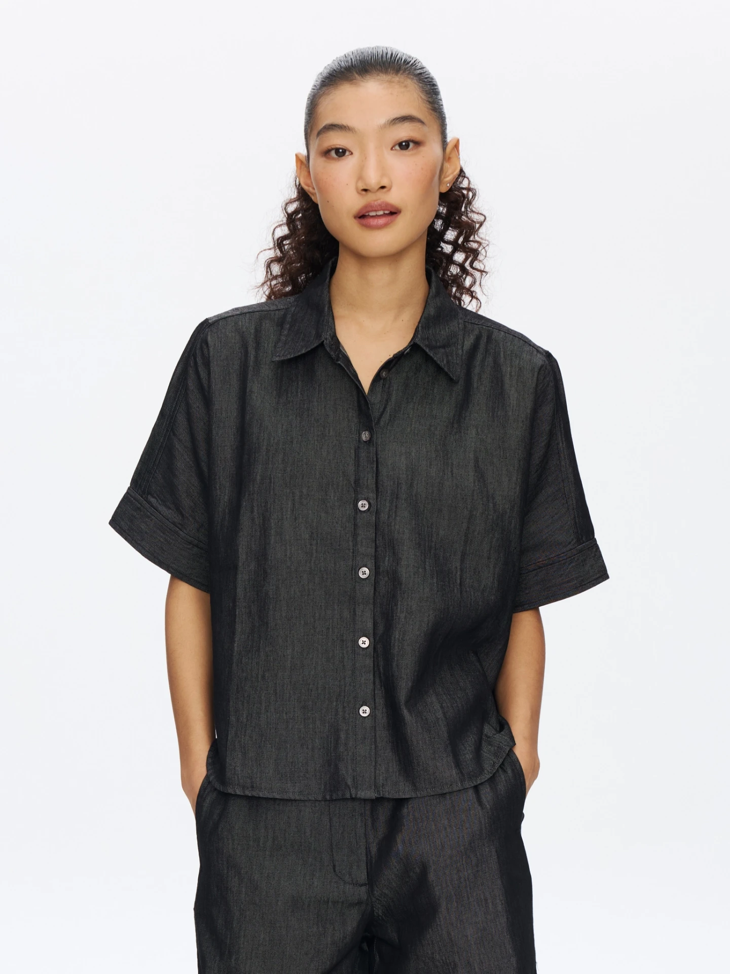 

Oneup Lyocell Ultra-Thin Short-Sleeve Denim Shirt Women Summer Vintage Loose Fit Casual Shirt Jacket Breathable Cotton Blend