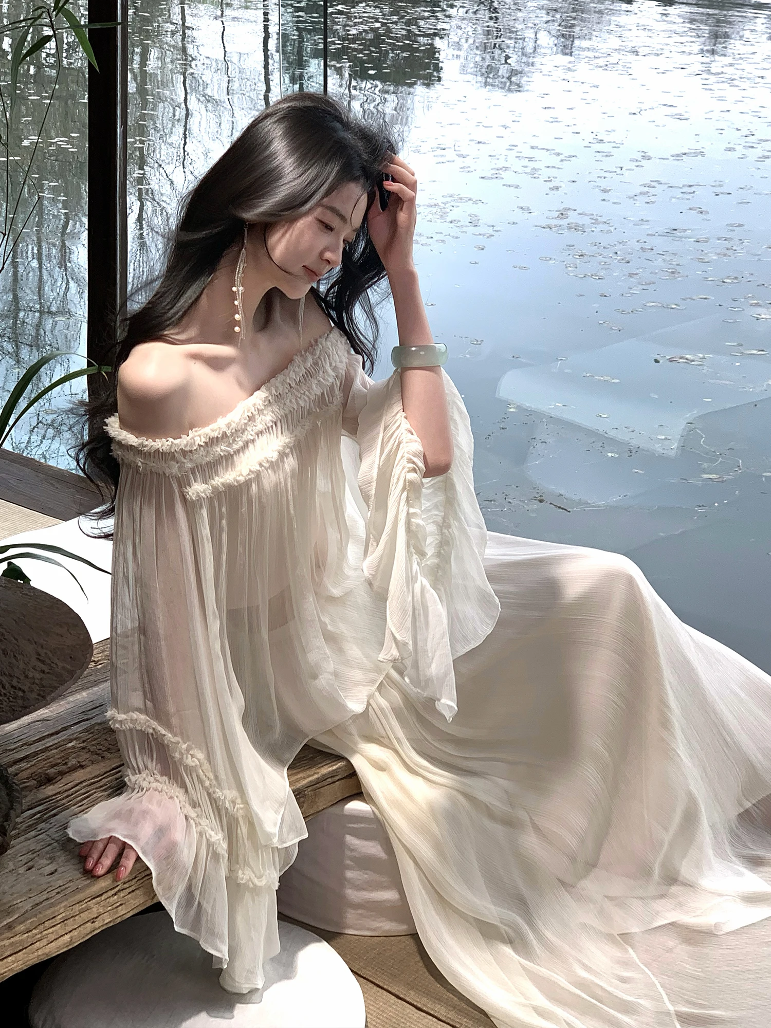 

Elegant Bell Sleeve One Shoulder Top with Gentle High Waist Skirt Fairy Atmosphere Two Piece Set Breathable Long Sleeve Summe...