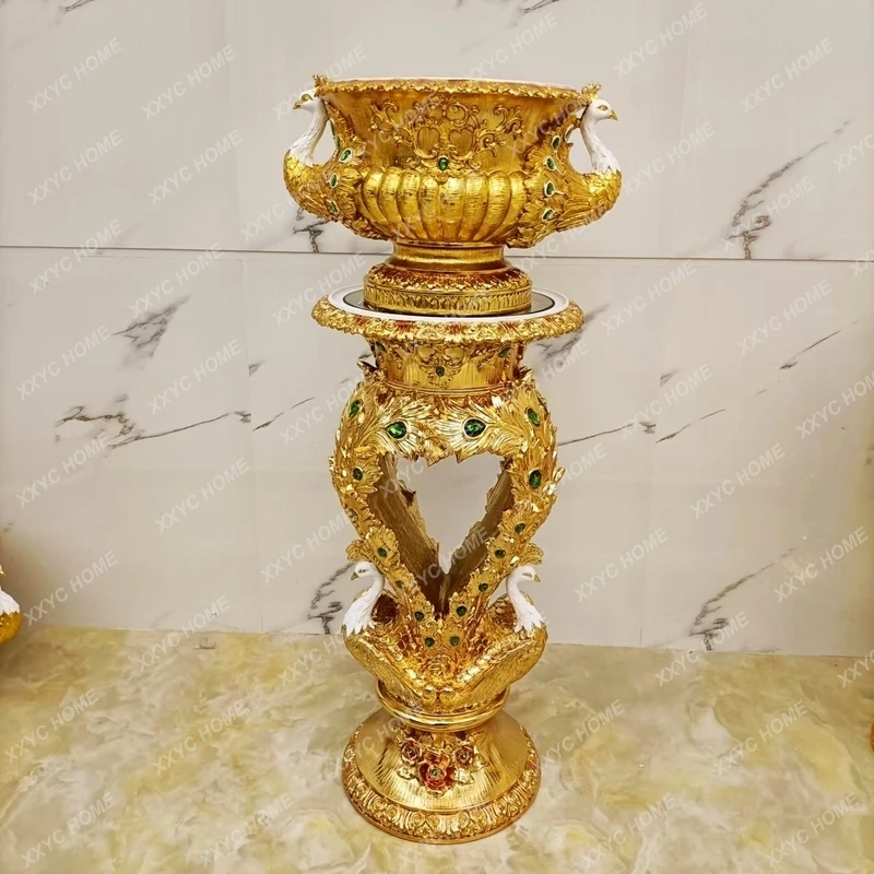 

A Luxury living room floor-to-ceiling large vase ornament flower arrangement peacock