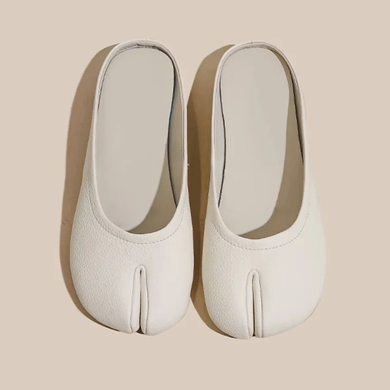 

Fashion Women Split Toe Flat Shoes Comfort Slip on Women Slippers Soft Sole Loafers Lightweight Beach Slippers Closed-toe Sandal