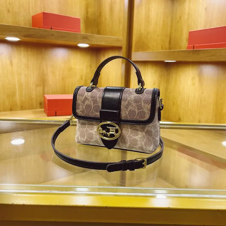

Modern Minimalist Diaper Bag For Women Stylish Casual Leather Tote Large Capacity Elegant Designer Commuter Vintage Shoulder Bag