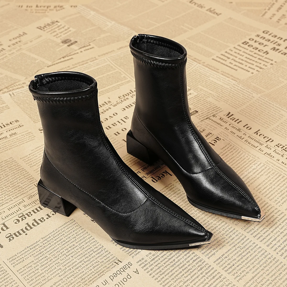 Comemore Ankle Boots for Women New Fashion Pointed Toe Solid Color Versatile Ladies Shoes High Heels Women\'s Outwear Short Botas
