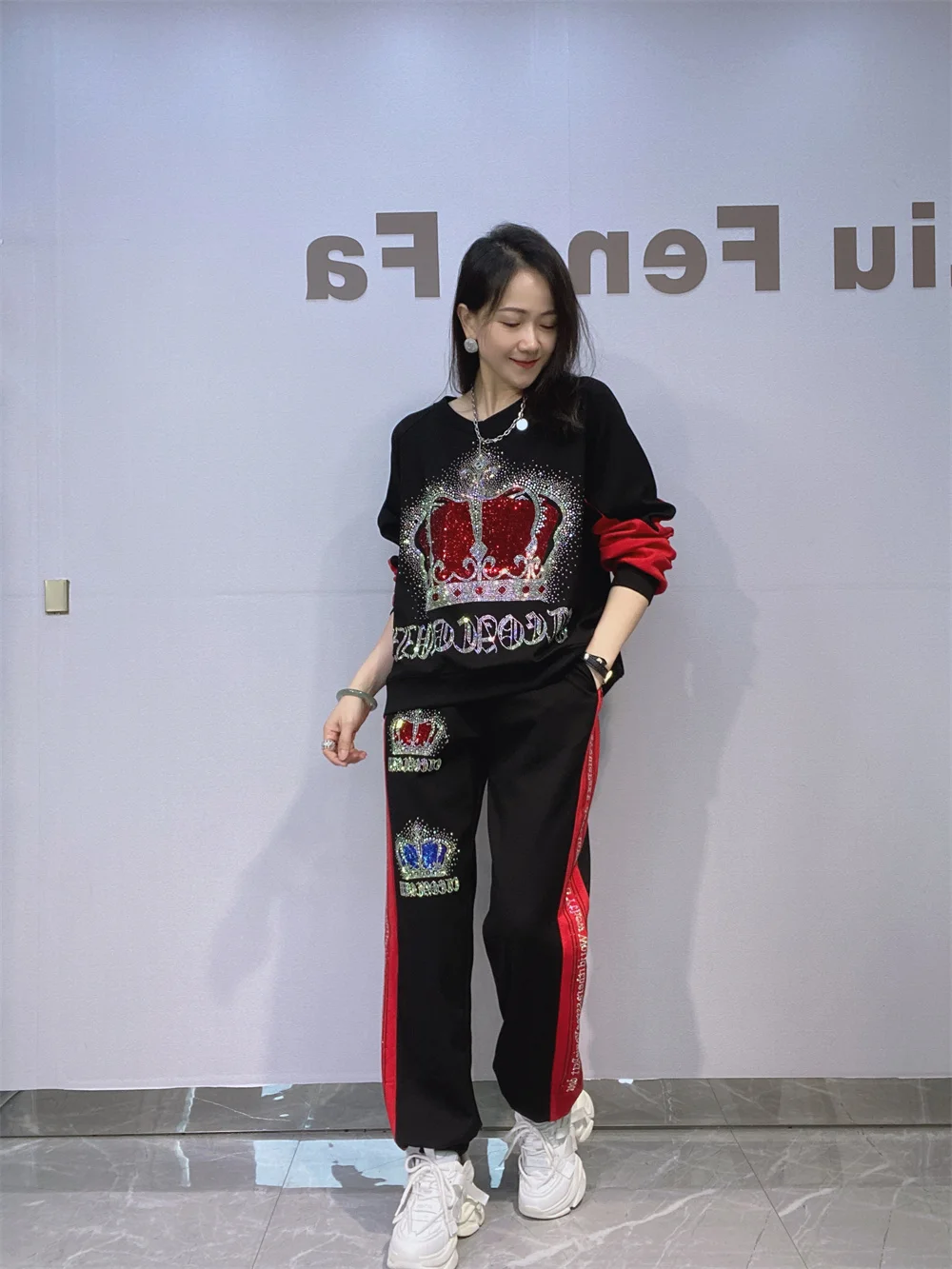 

Women's Casual Loose Fit Long Sve round Ne Diamond Embellied Pants Set Autumn Comfortable Breathable Cotton Two-Piece ...