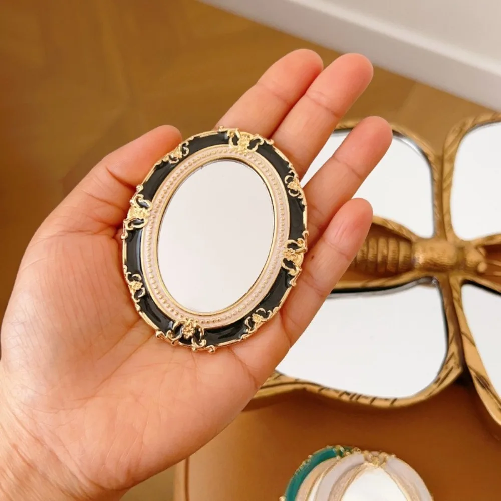 Specchio per trucco in rilievo smaltato stile europeo Specchio portatile portatile Specchi cosmetici da corte retrò squisiti per donne e ragazze