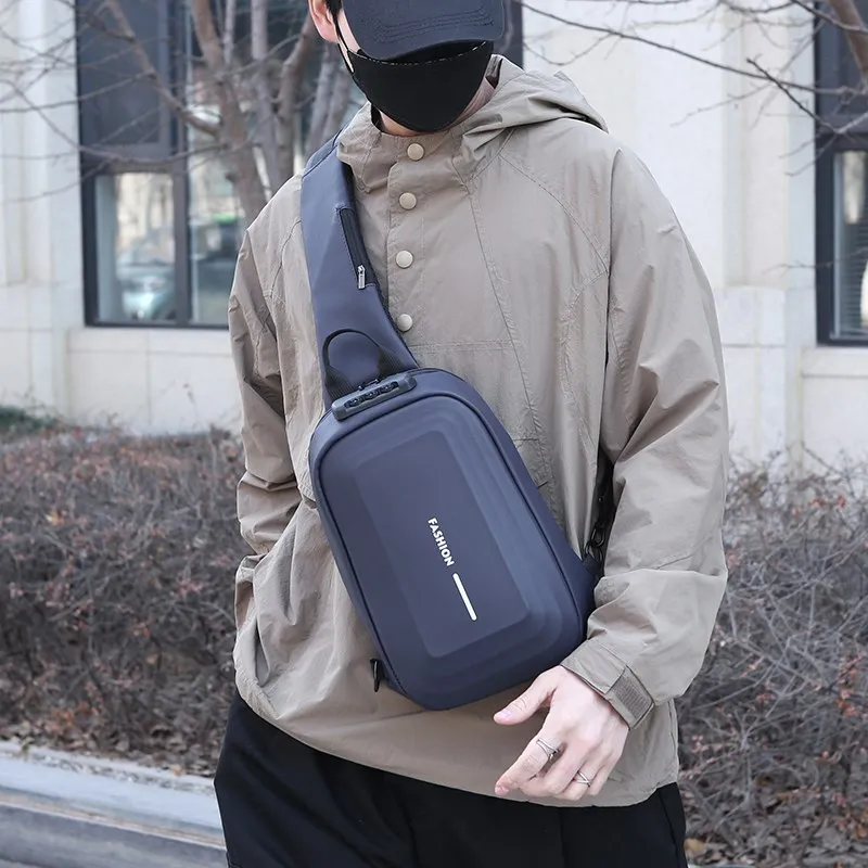 zaino-casual-da-uomo-in-hardshell-con-serratura-a-combinazione-borsa-a-tracolla-singola-borsa-da-moto-per-il-tempo-libero-borsa-estiva-alla-moda