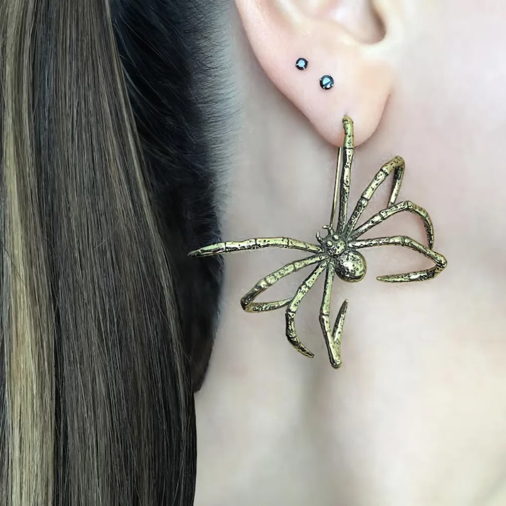 New Gothic Spider Pendant Earrings European and American Personality Creative Women's Dark Earring Halloween Jewelry Accessory view 3