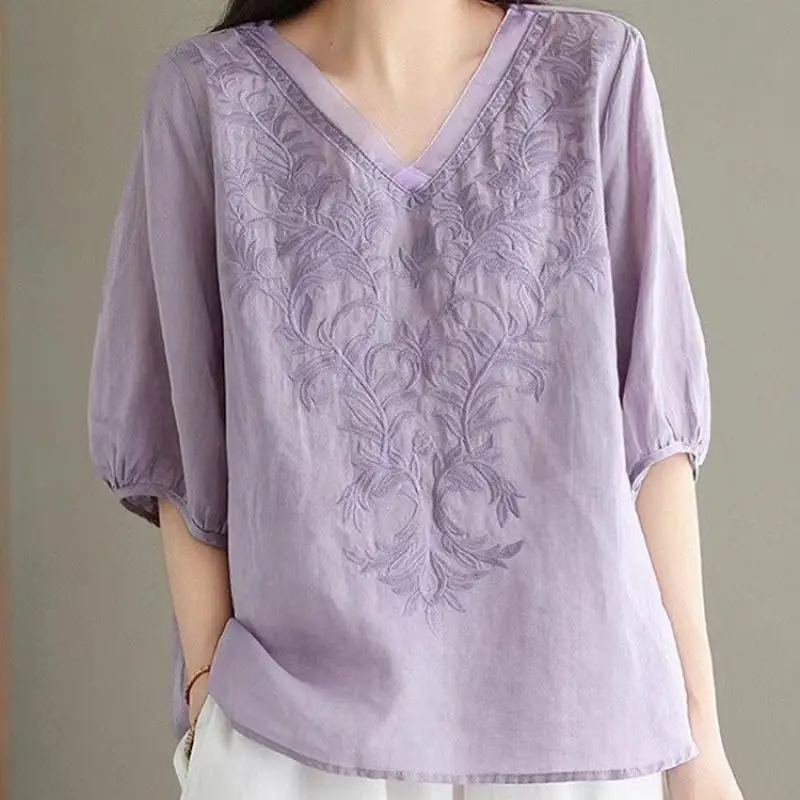 

Vintage Elegant Embroidery Short Sleeve Shirt Women's Clothing Summer Trend Casual All-match V-Neck Solid Color Blouse Female