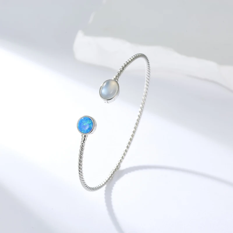 

Women's Fashion Jewelry Unique Design Moonstone & Opal Bangles Set New Arrival