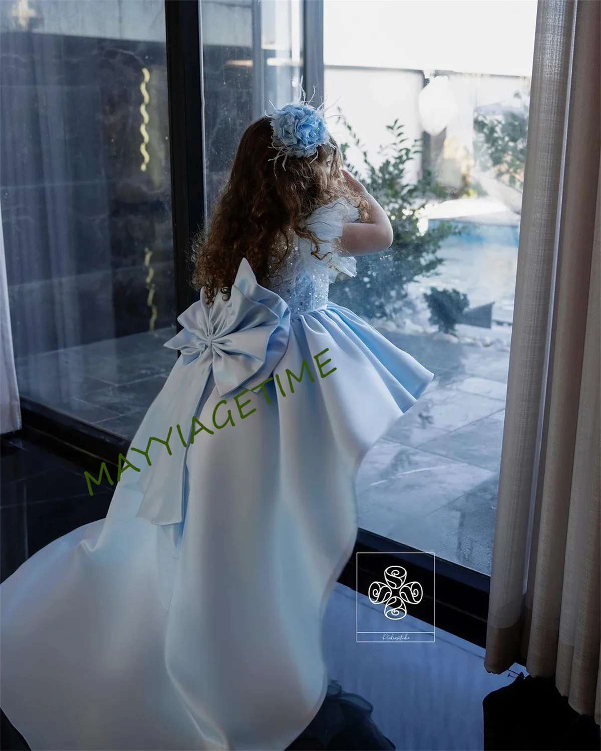 

CuteFlower Girl Dress Pearl Beading Stones Top with Puffy Skirt Party Toddler Dress Hi-low Long Train Ball Gown Princess