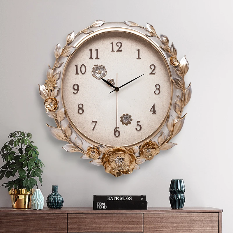 Modern minimalist home fashion light luxury clock wall living room Nordic decoration mute