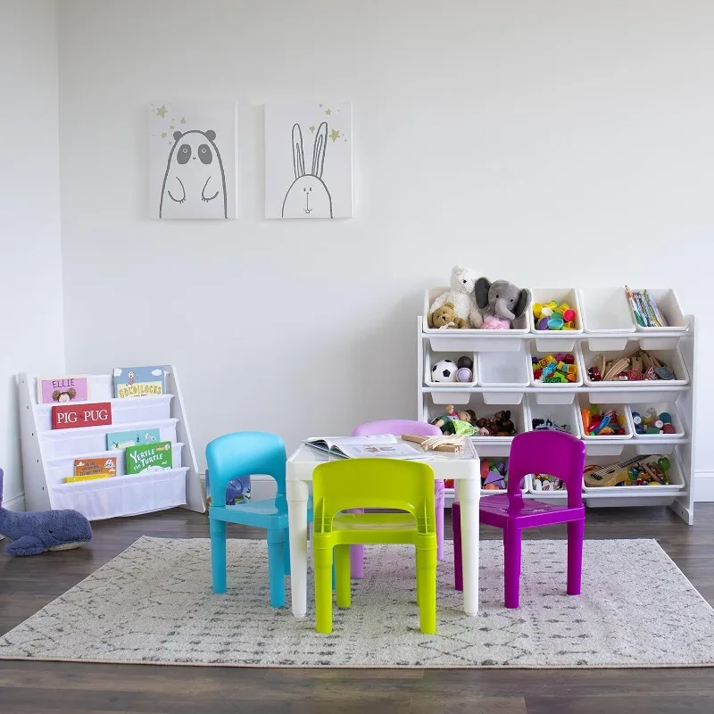 Ensemble de table et chaises pastel en plastique pour enfants, blanc, robuste, léger, construction en plastique moulé, capacité de poids de 50 lb par chaise, 4 pièces