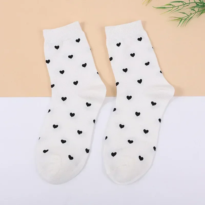 2024 New Casual Breathable Cute Socks Women White Cotton Socks Fashion Heart Lady Harajuku Kawaii Socks for Girls Funny