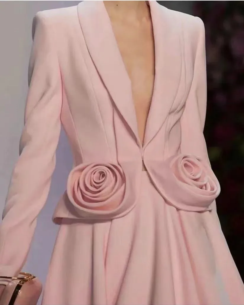 ハイファッション ピンク イブニングドレス 足首までの長さ 花柄 パーティードレス ドレープ サテン シャーリング 長袖 マキシドレス 特別な機会の服装