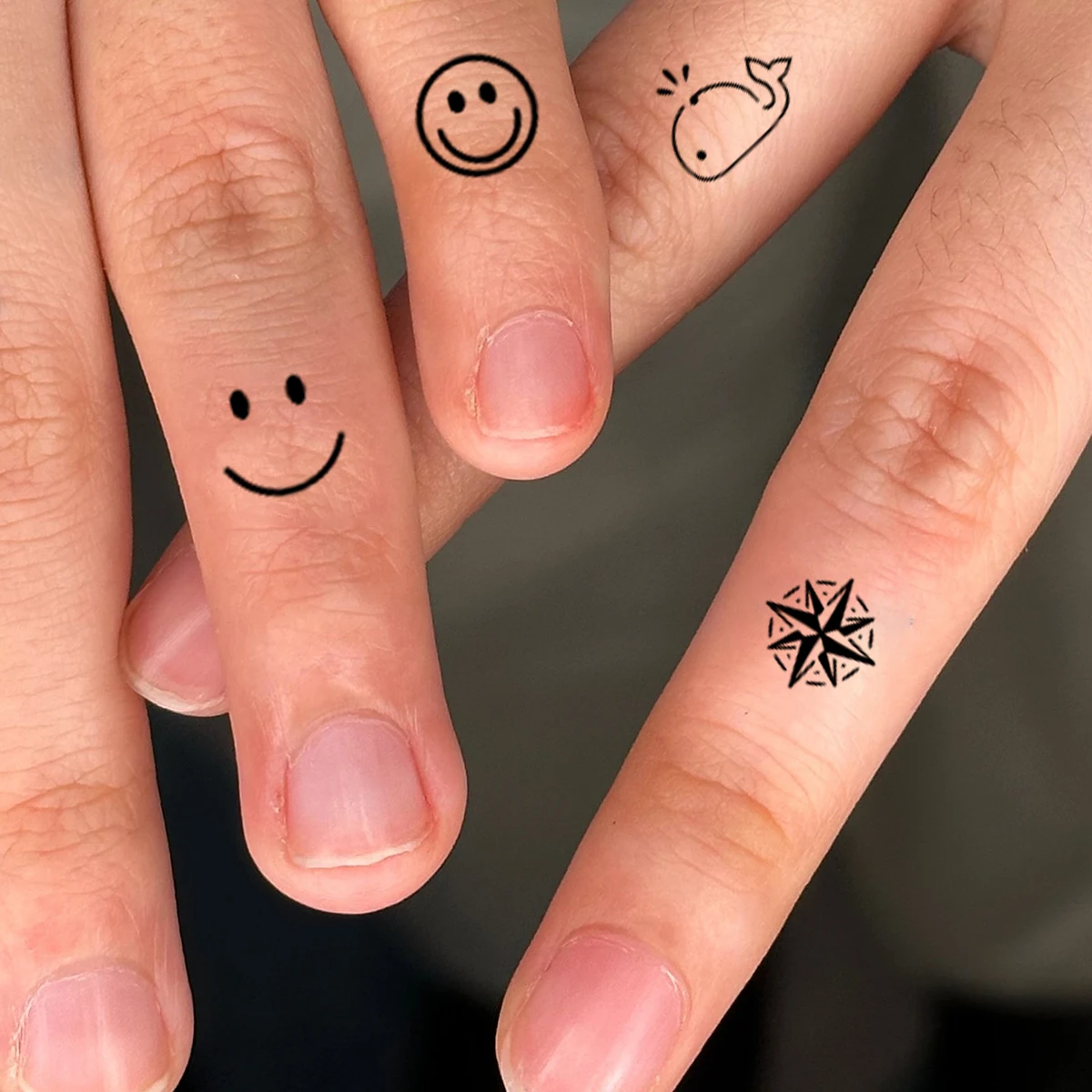 2pcs Waterproof Temporary Tattoo Sticker Small Simple Line Flower Smile Face Tatoo Cute Sun Finger Wrist Fake Tatto for Body Art